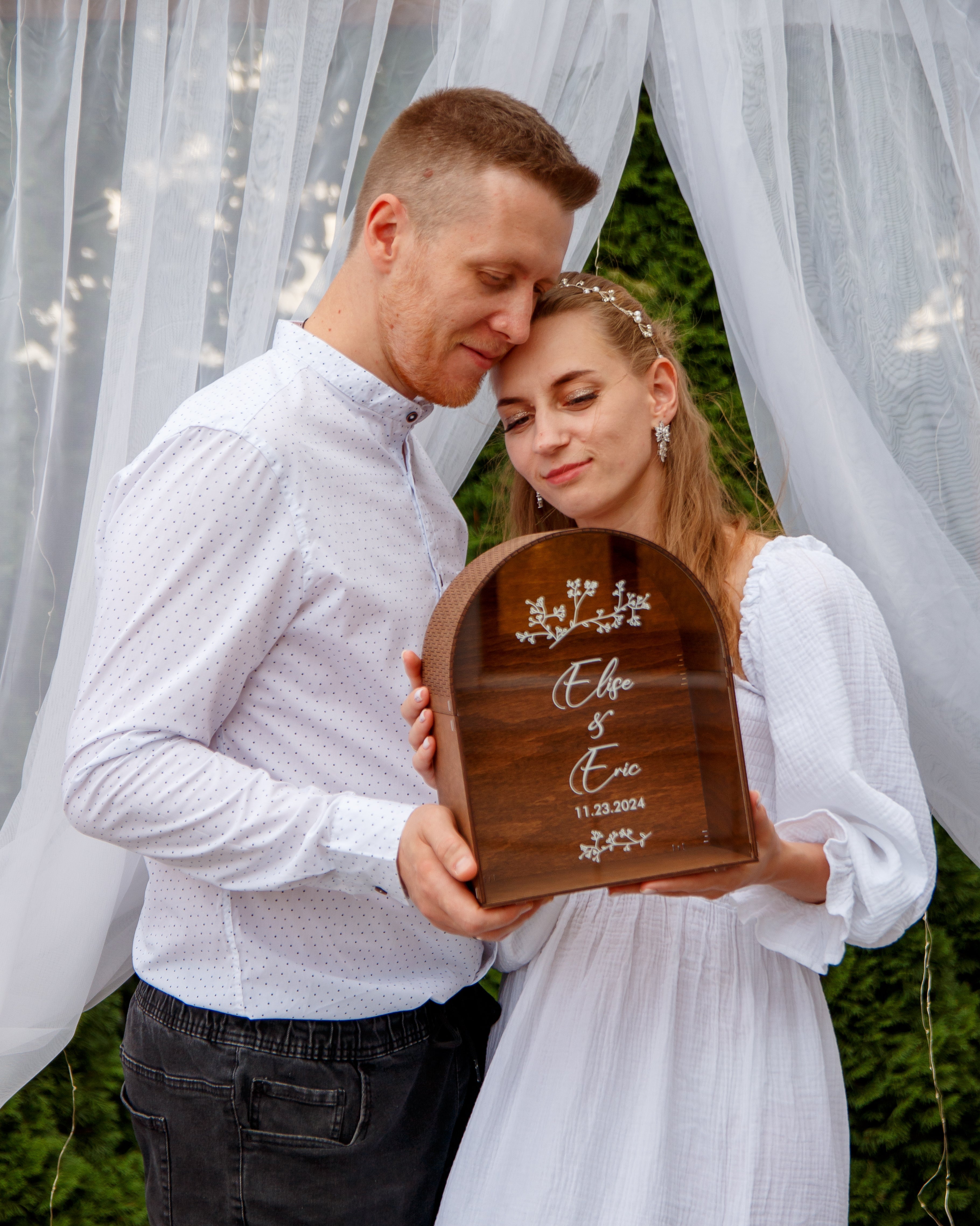 Custom wedding card box with transparent acrylic panel