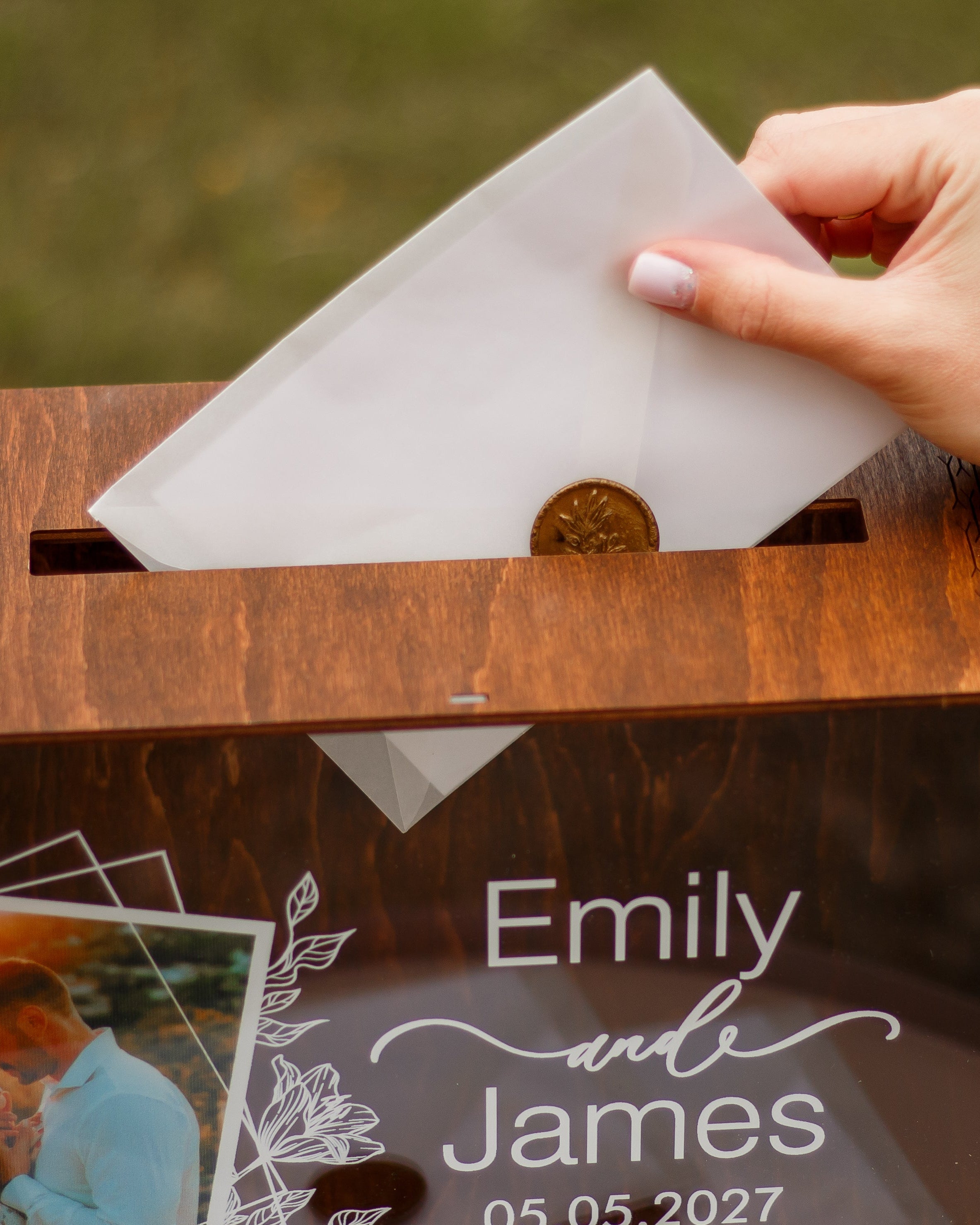 Wedding card box with personalized UV printed photo