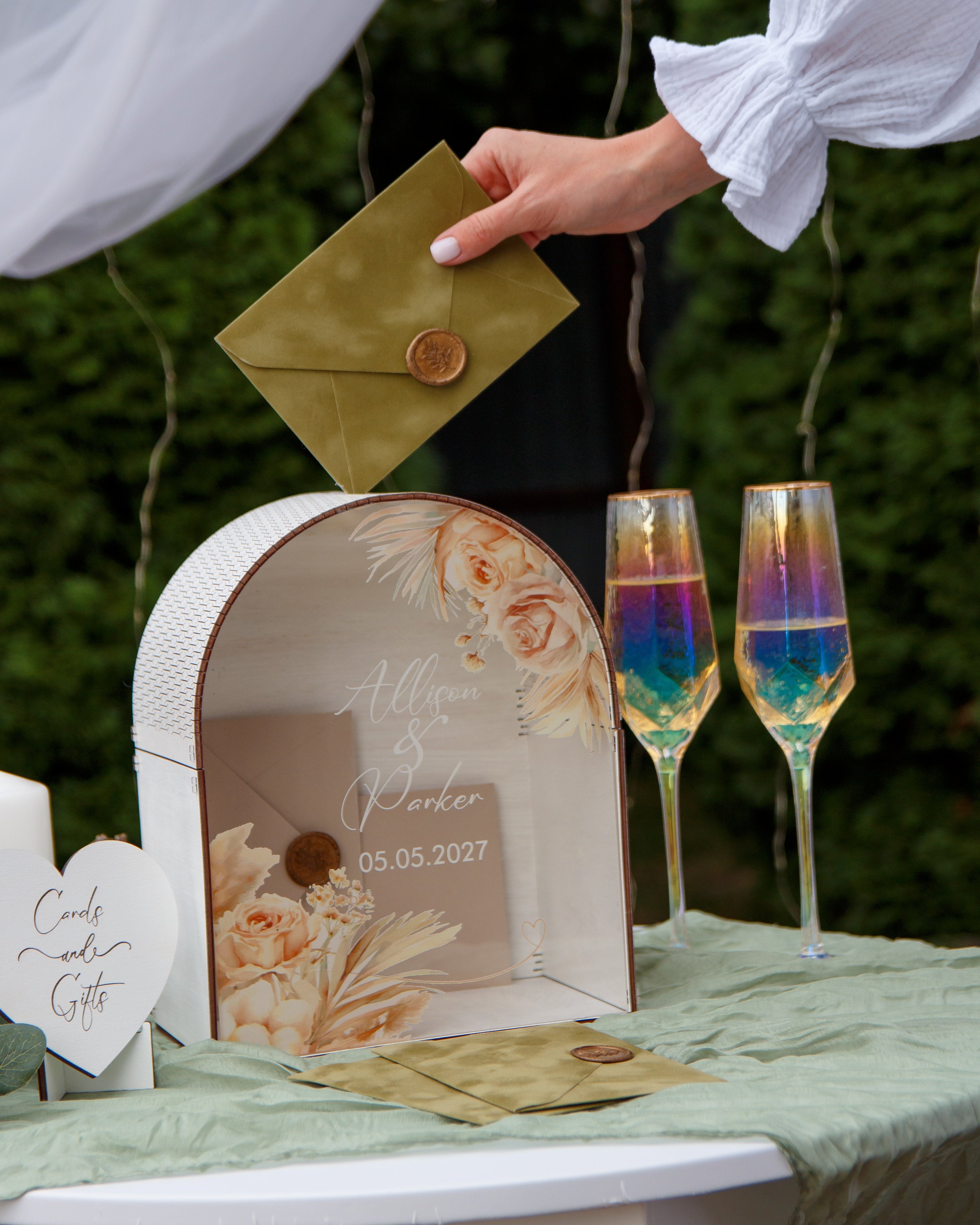 Wedding card box with custom names and wedding date