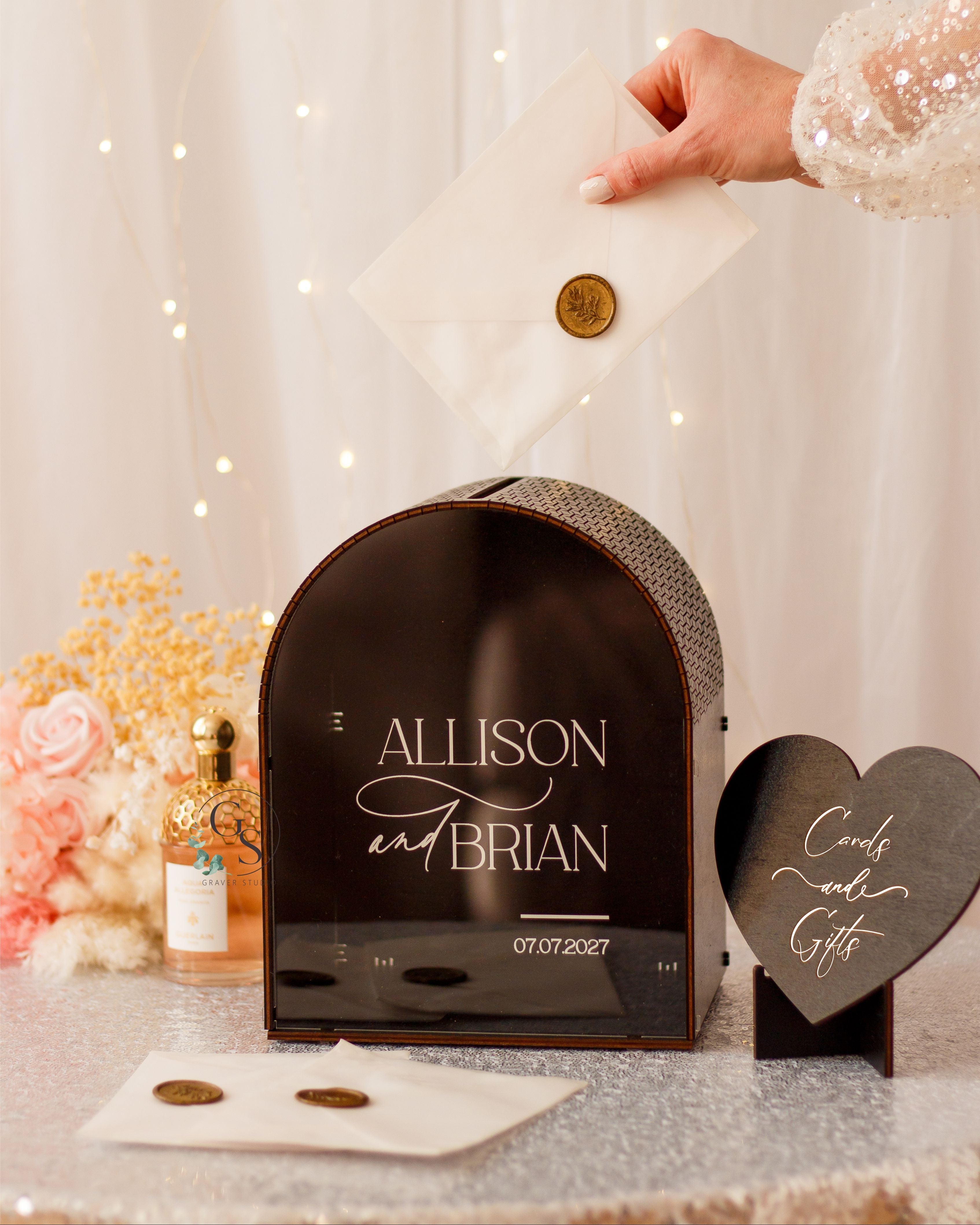 Personalized card and gift box for wedding