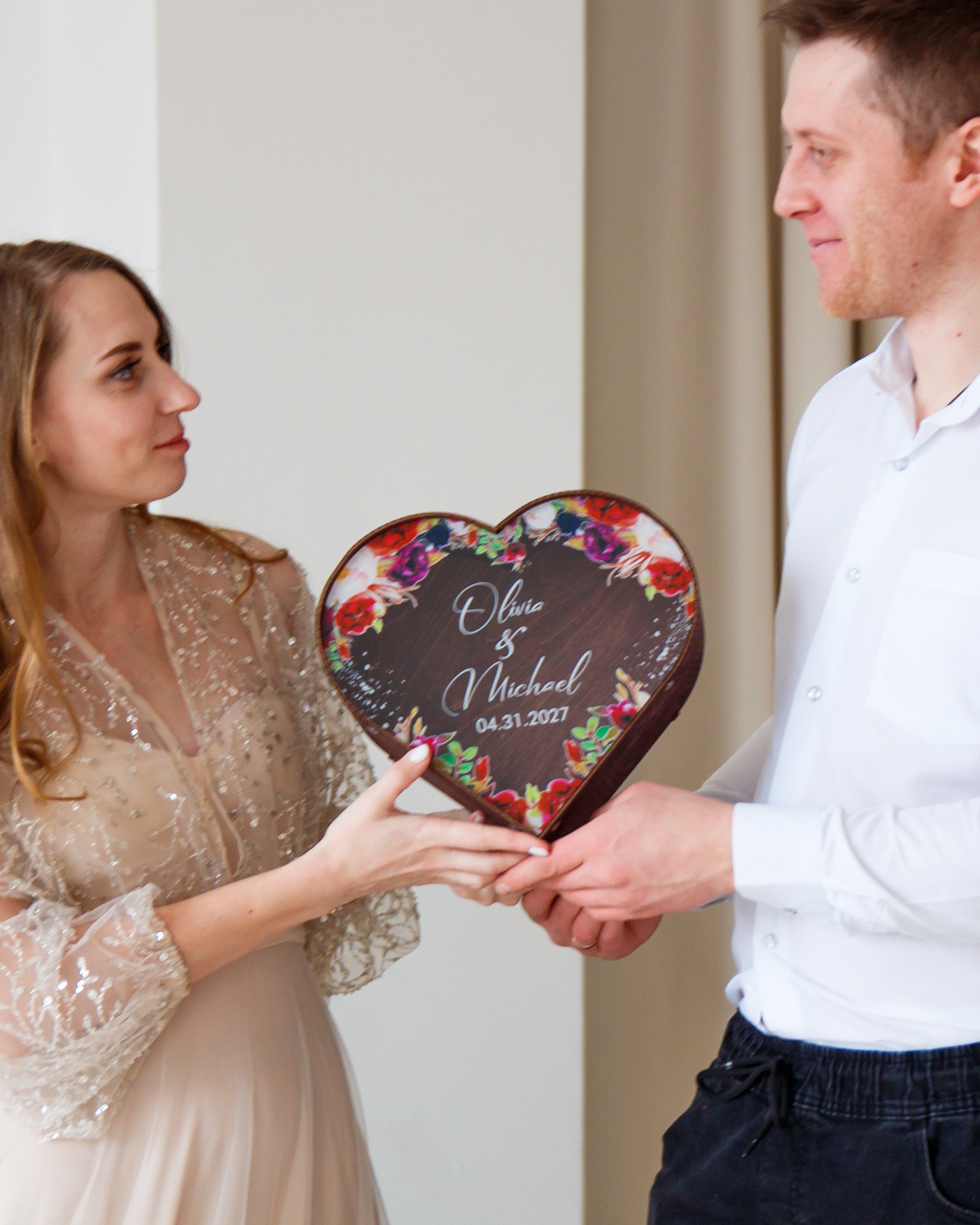 Natural wood envelope box for rustic wedding decor