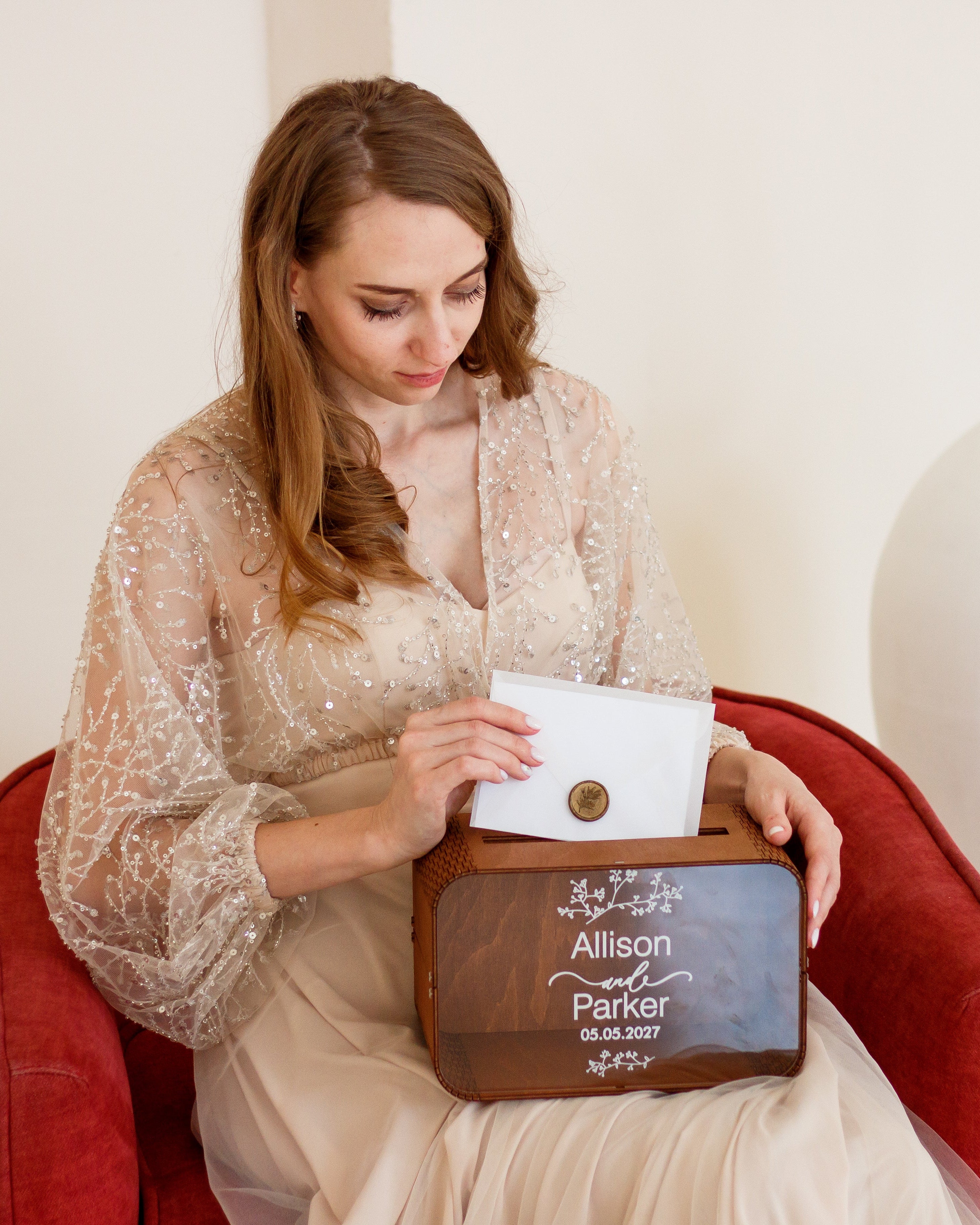 Decorative envelope box for wedding ceremony